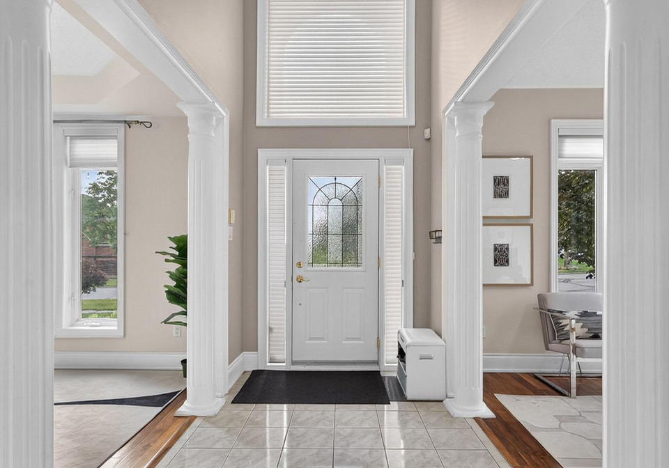 735-foxcroft-boulevard-newmarket-ontario-n13650760