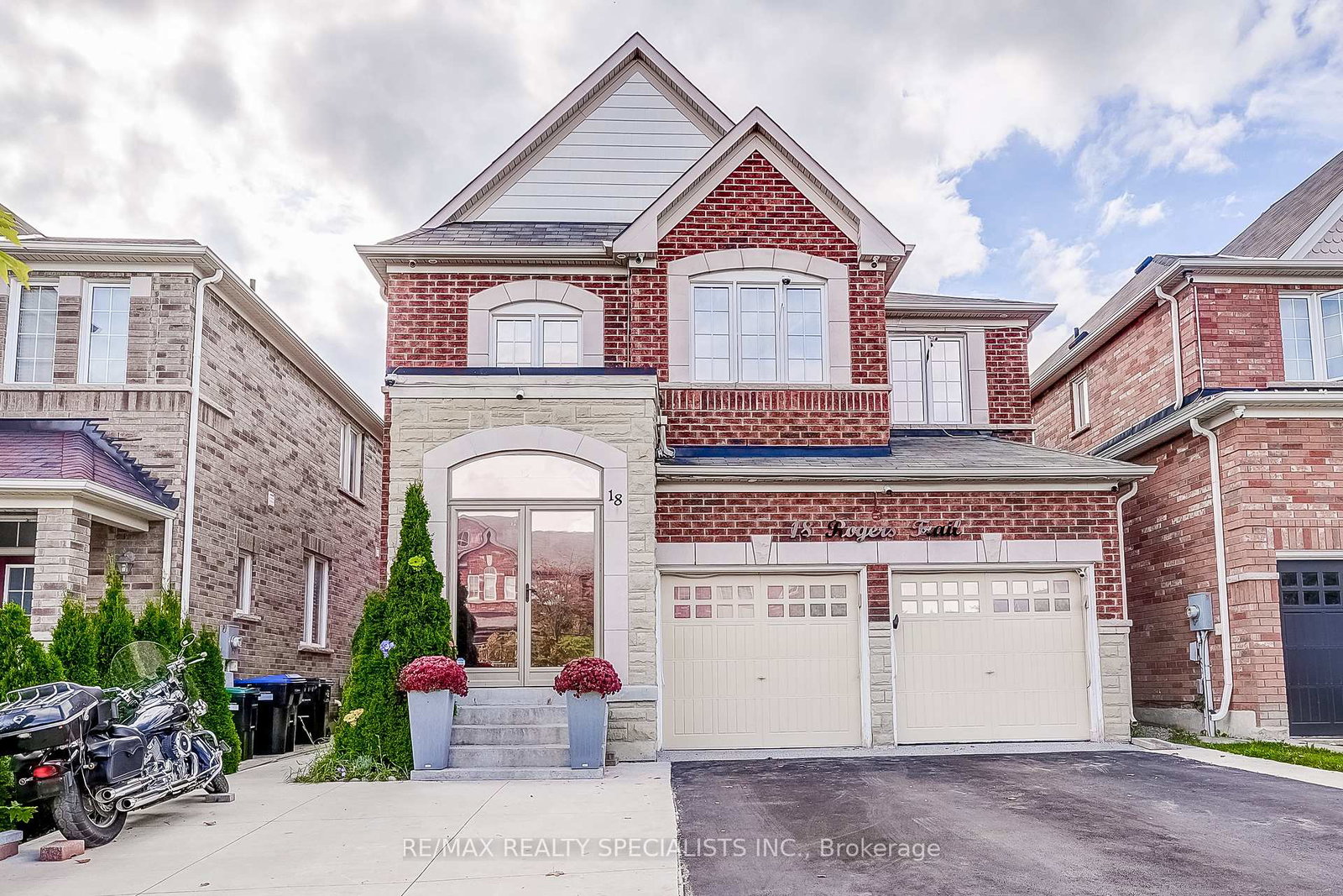 18-rogers-trail-bradford-west-gwillimbury-ontario-n13650772