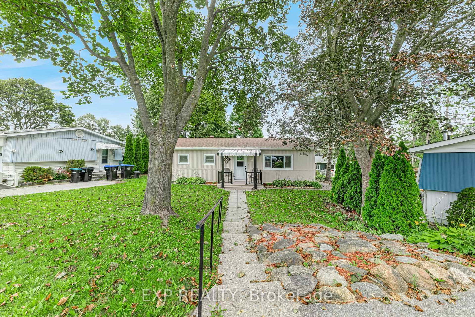 11-hawthorne-drive-innisfil-ontario-n13650870