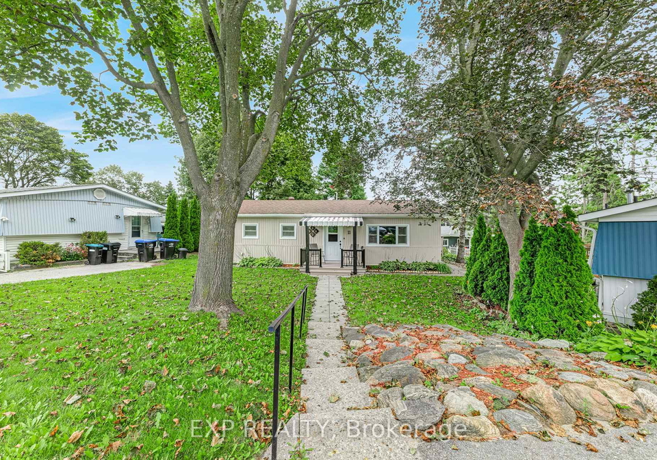 11-hawthorne-drive-innisfil-ontario-n13650870