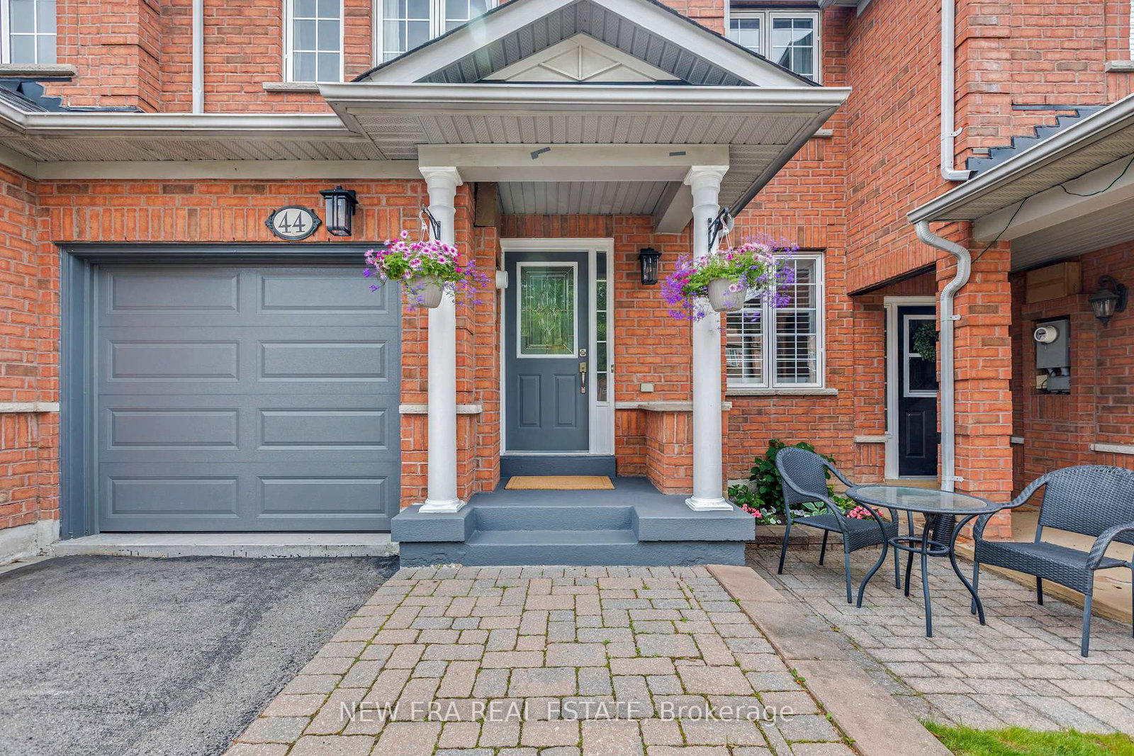 44-millcliff-circle-aurora-ontario-n13651070