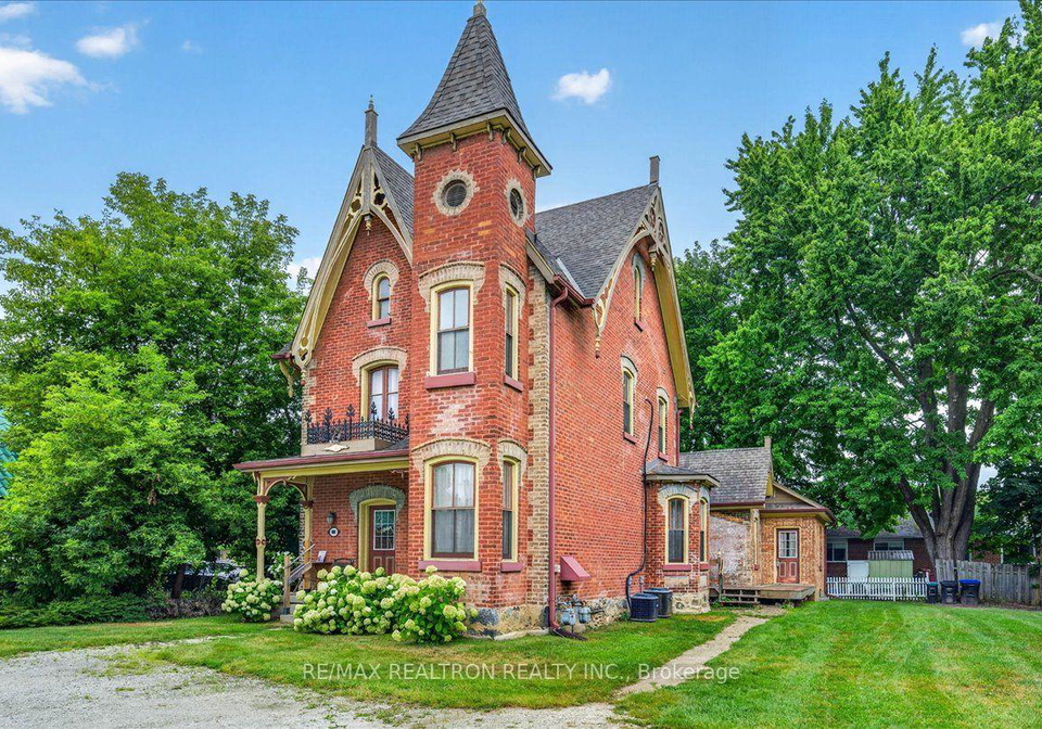 100-victoria-street-e-new-tecumseth-ontario-n13651082