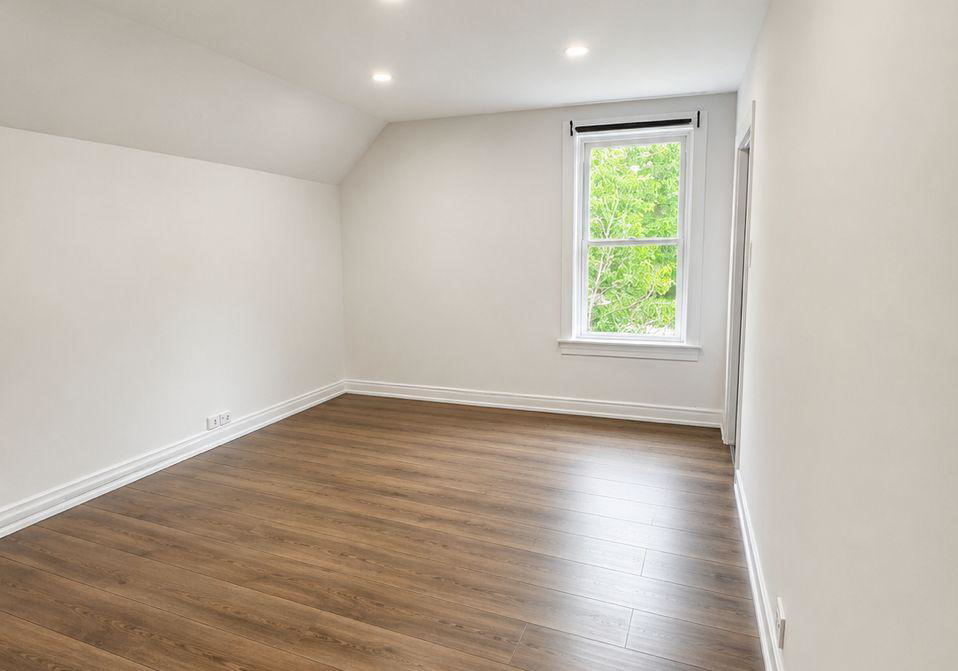 96-gurnett-street-aurora-ontario-n13651384