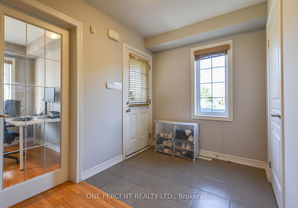 85-benjamin-hood-crescent-vaughan-ontario-n13651766