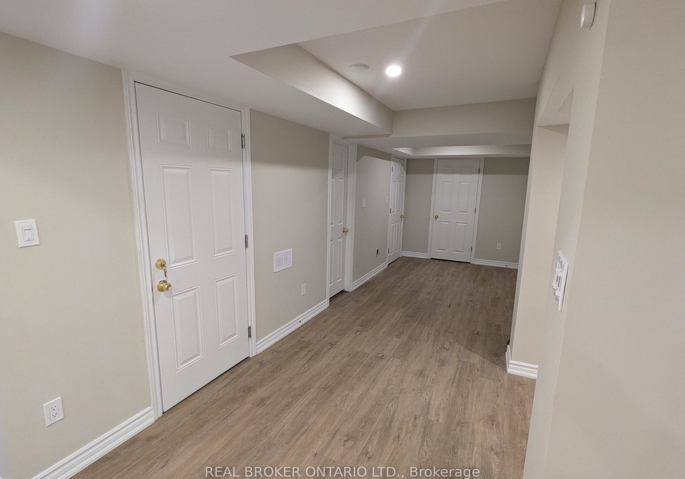 37-hubner-drive-richmond-hill-ontario-n13651820