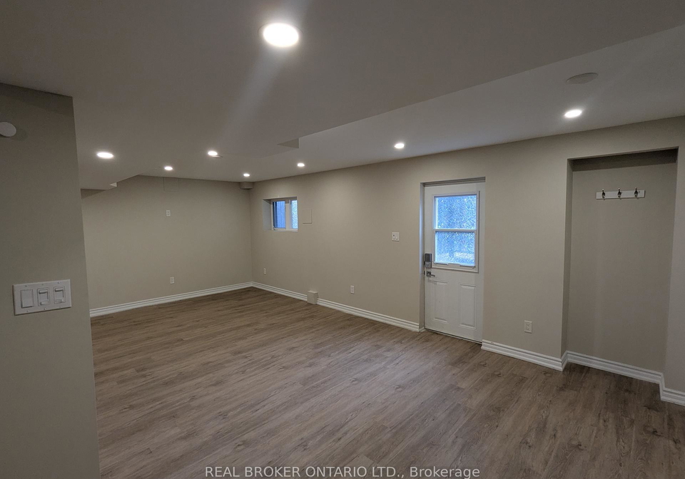 37-hubner-drive-richmond-hill-ontario-n13651820