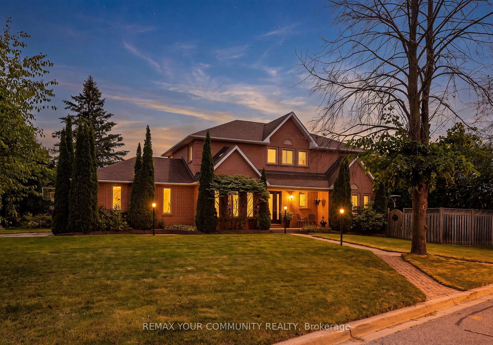68-autumn-way-aurora-ontario-n13651936