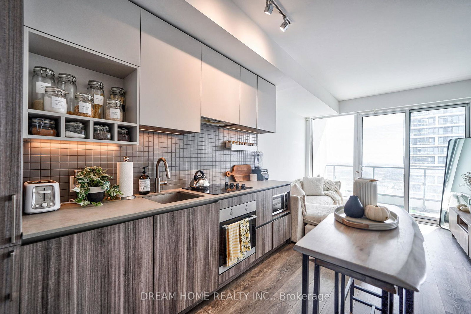 898-portage-parkway-vaughan-ontario-n13652026