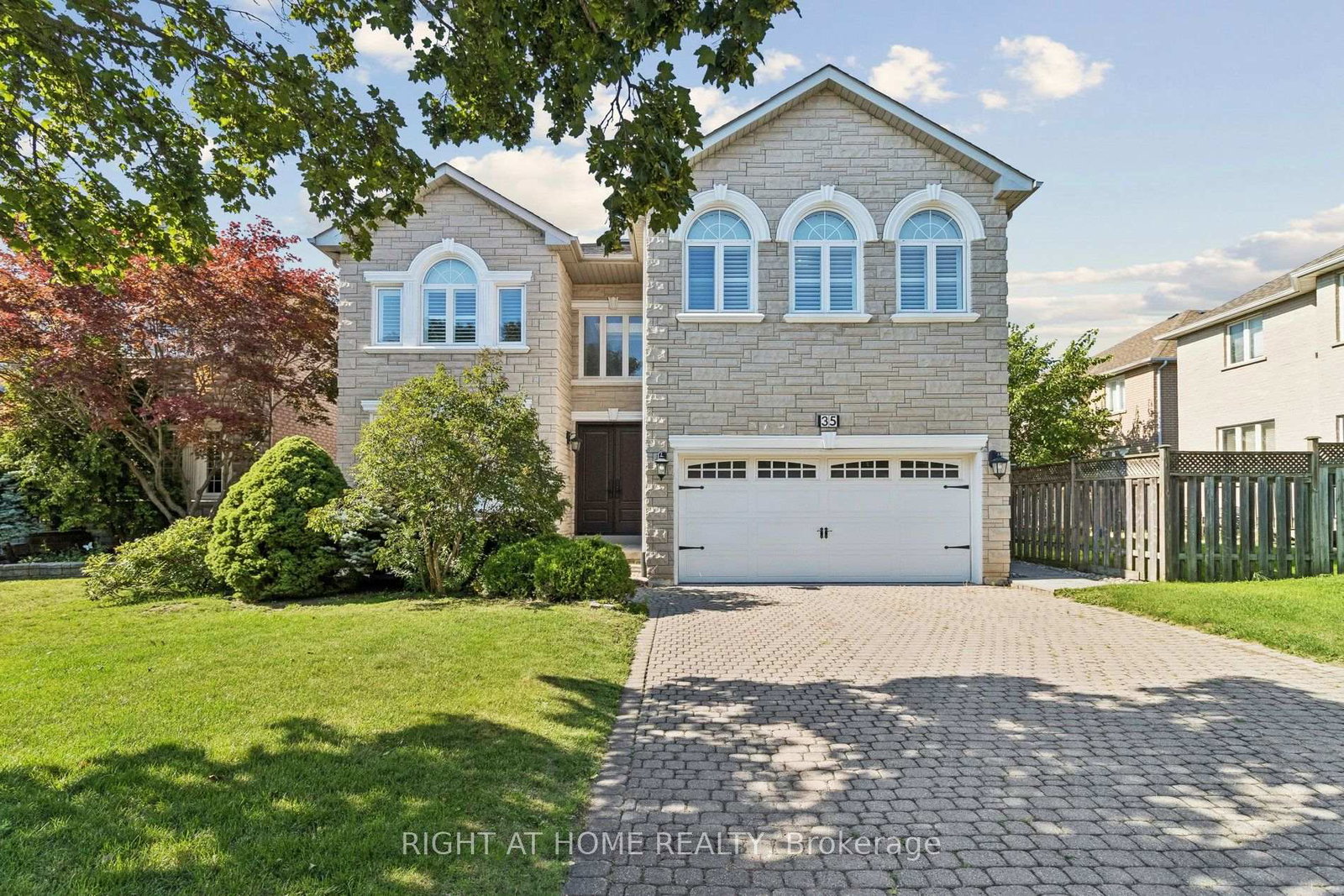 35-palace-court-richmond-hill-ontario-n13652072