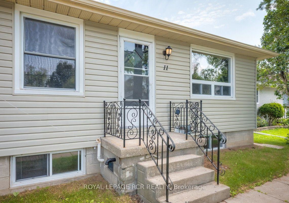 11-jacksons-point-avenue-georgina-ontario-n13652224