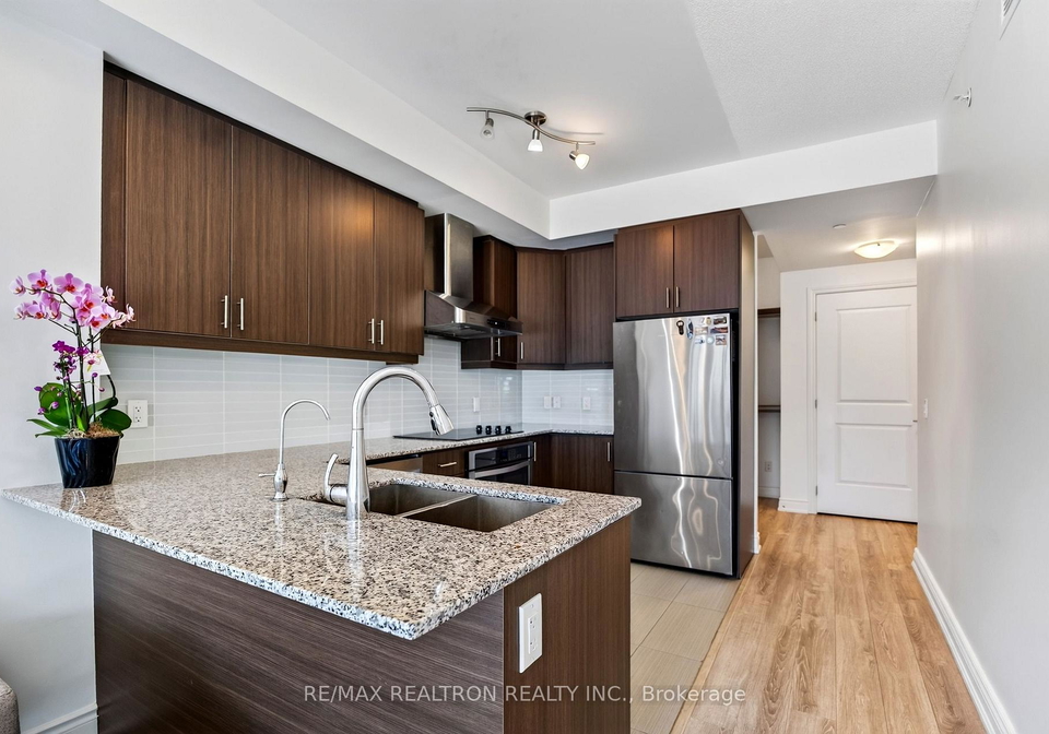 9618-yonge-street-richmond-hill-ontario-n13652304