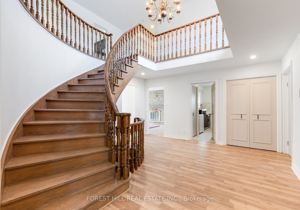 211-carrville-road-richmond-hill-ontario-n13652404