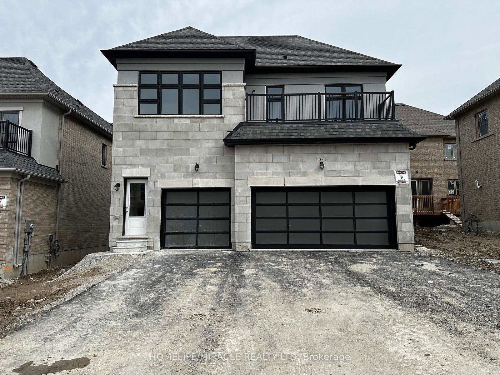 33-rowe-street-bradford-west-gwillimbury-ontario-n13652744