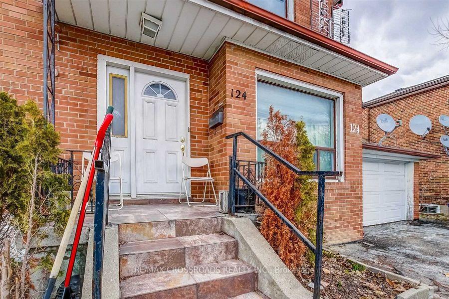 124-major-mackenzie-drive-e-richmond-hill-ontario-n13653274