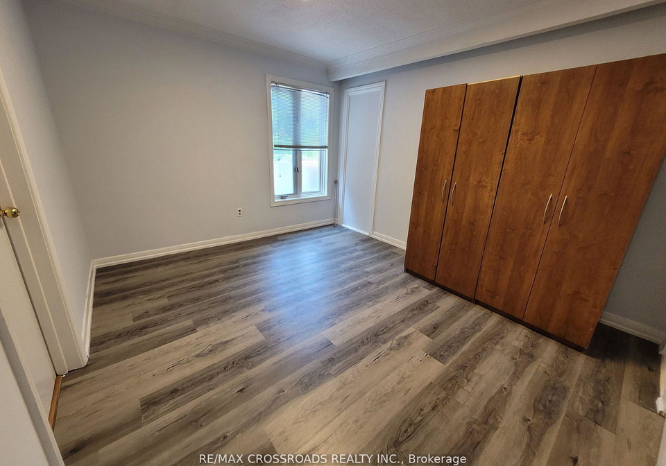 124-major-mackenzie-drive-e-richmond-hill-ontario-n13653274