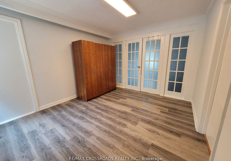 124-major-mackenzie-drive-e-richmond-hill-ontario-n13653274