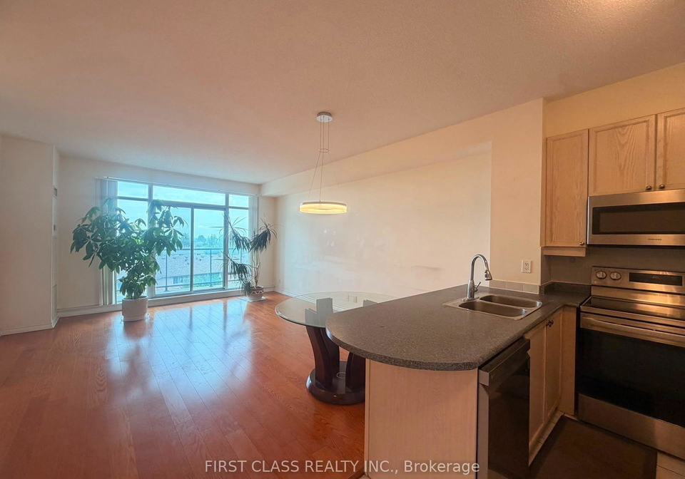 11121-yonge-street-richmond-hill-ontario-n13653340