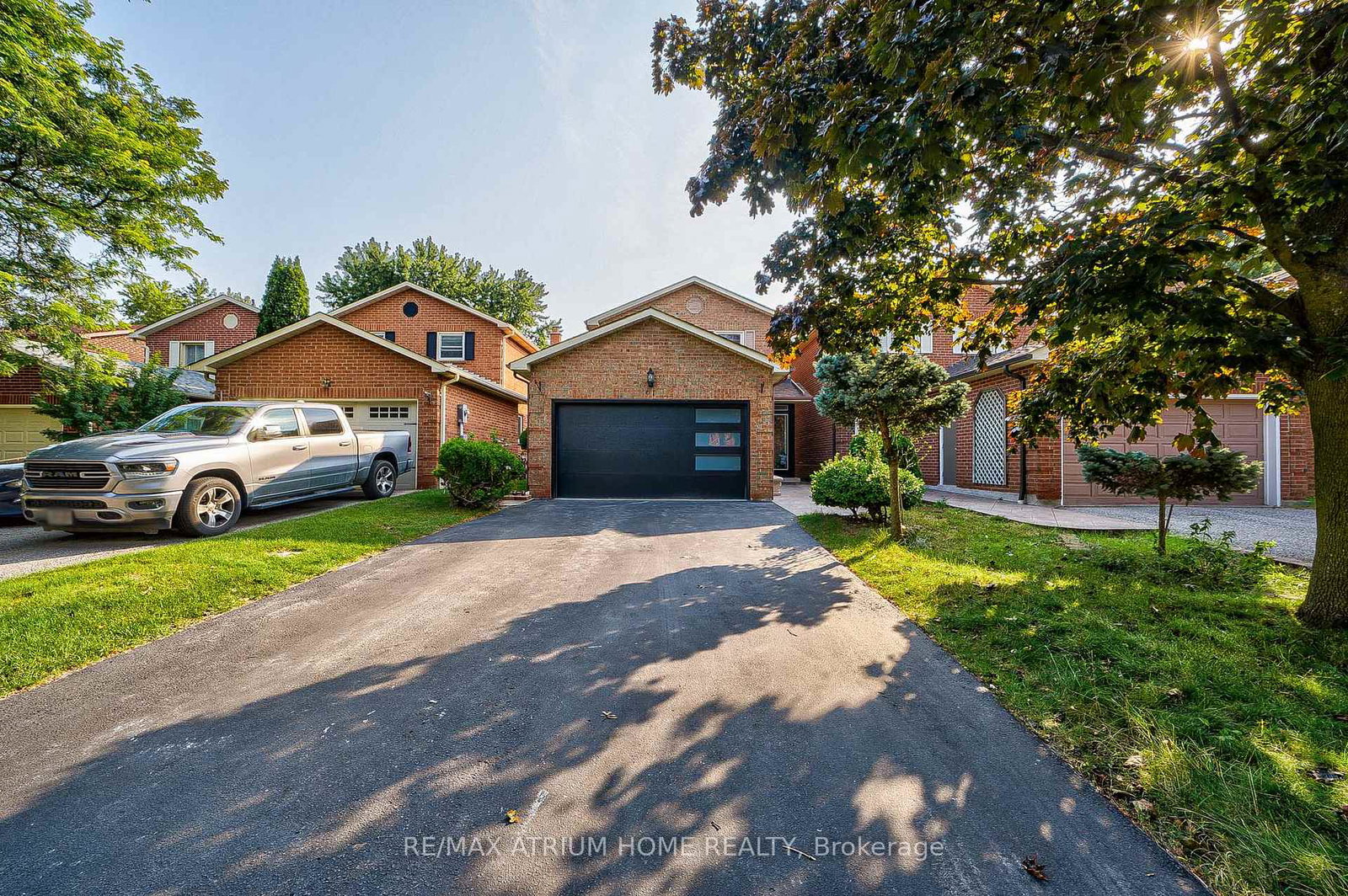 61-trothen-circle-markham-ontario-n13653446