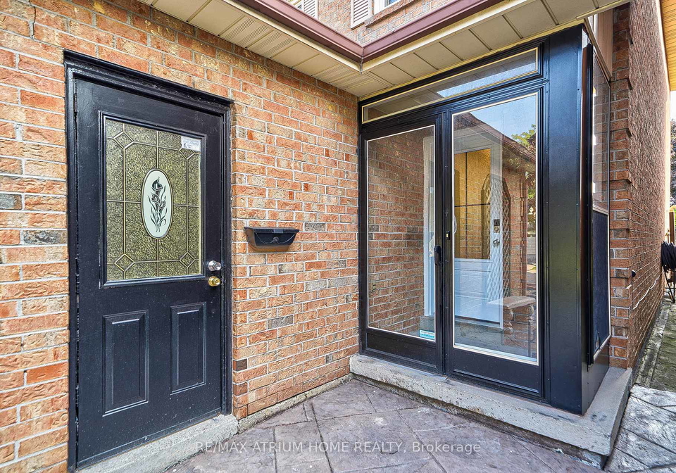 61-trothen-circle-markham-ontario-n13653446