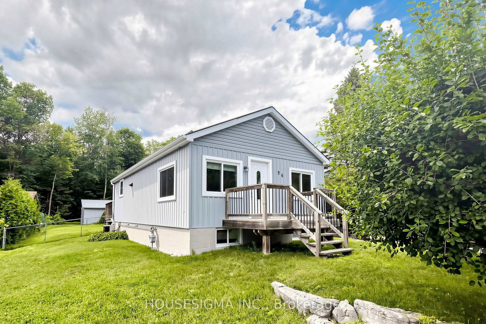 96-oak-avenue-east-gwillimbury-ontario-n13654092