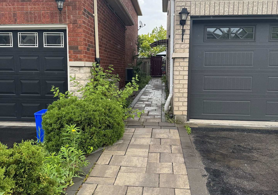 33-deerwood-crescent-richmond-hill-ontario-n13654294