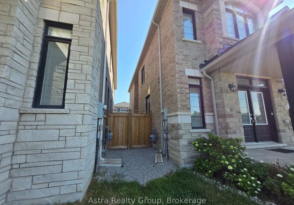 105-coldwell-bay-circle-vaughan-ontario-n13655018