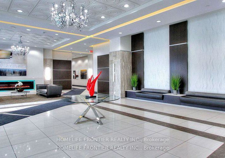 7161-yonge-street-markham-ontario-n13655412