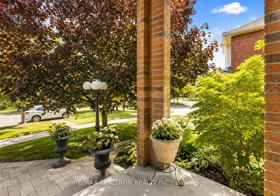 215-drummond-drive-vaughan-ontario-n13655644
