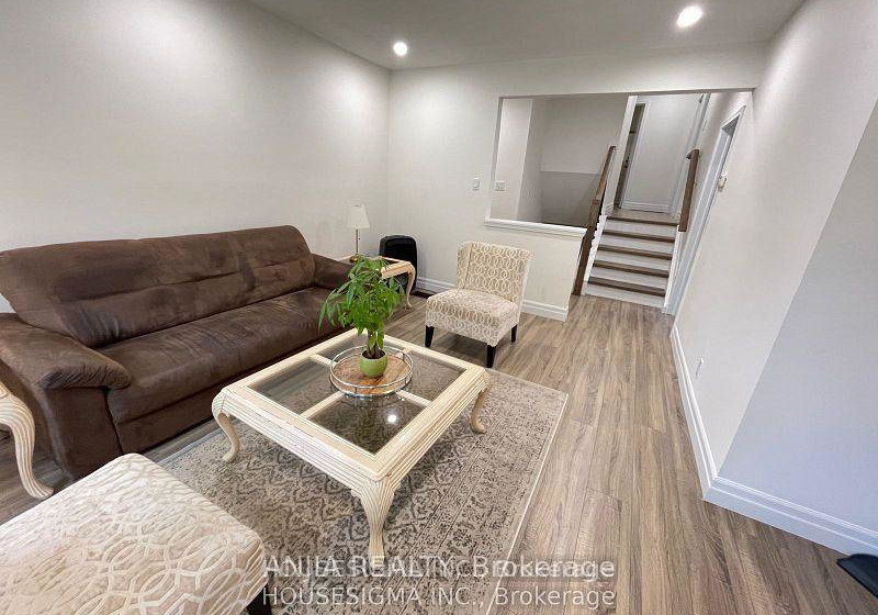 46-seaton-drive-w-aurora-ontario-n13655866