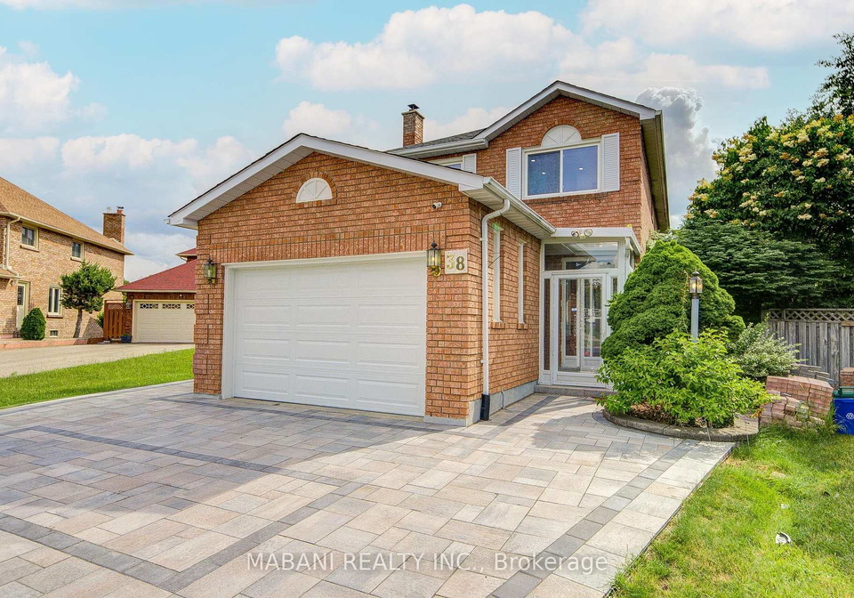 38-marchwood-crescent-richmond-hill-ontario-n13656106