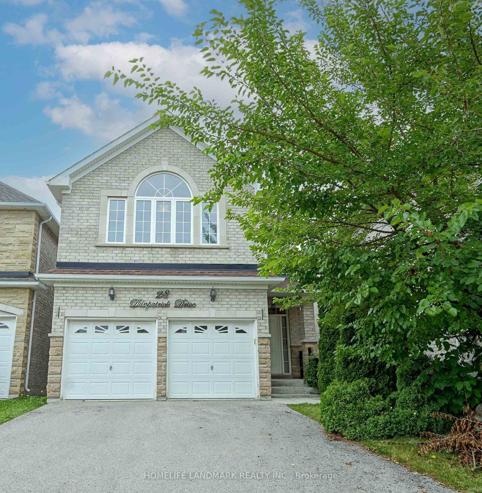 28-danpatrick-drive-richmond-hill-ontario-n13656282