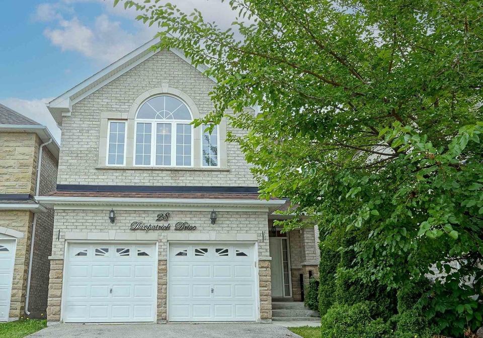 28-danpatrick-drive-richmond-hill-ontario-n13656282