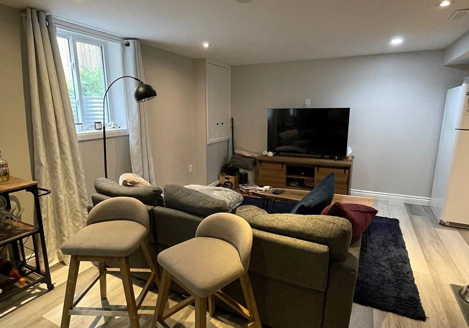 956-lemar-road-newmarket-ontario-n13656534
