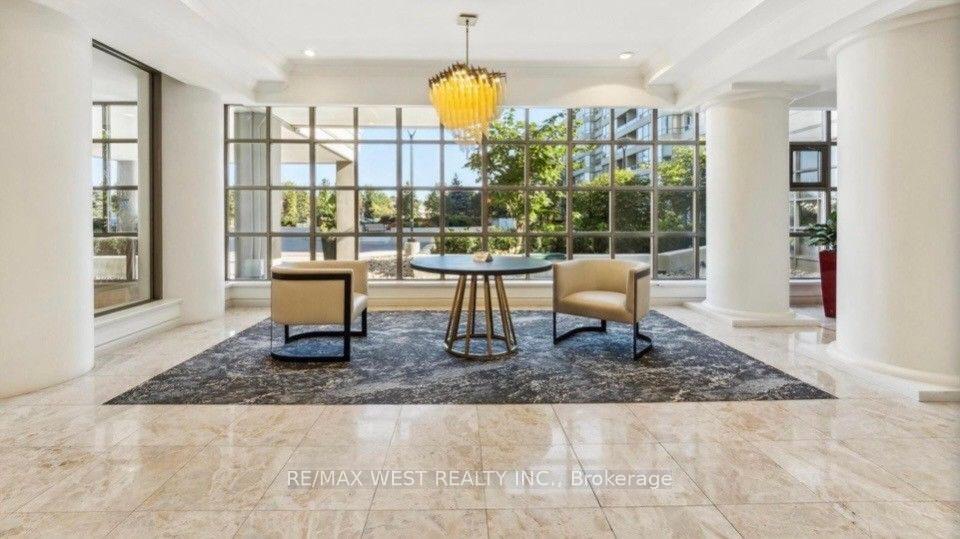 7-townsgate-drive-vaughan-ontario-n13656850