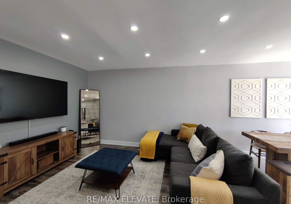 302-demaine-crescent-richmond-hill-ontario-n13657030