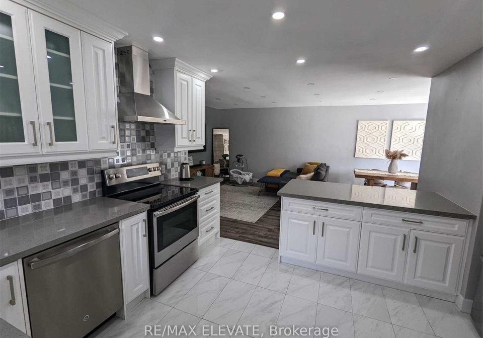 302-demaine-crescent-richmond-hill-ontario-n13657030