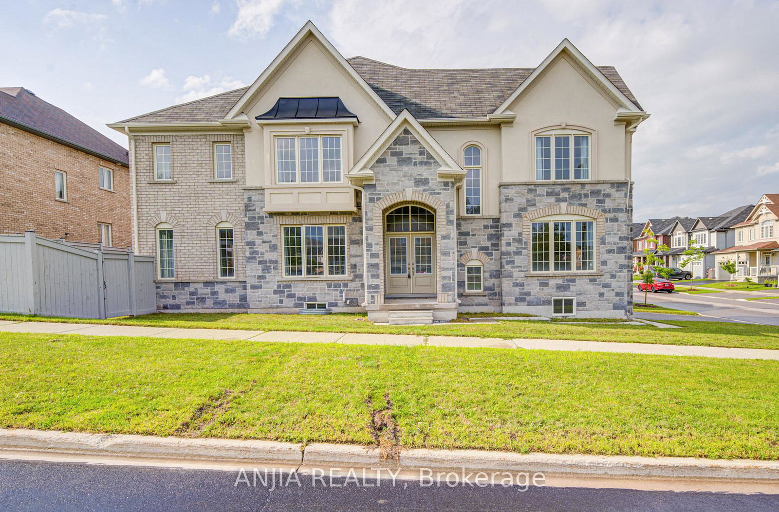 2-conchita-street-georgina-ontario-n13657078
