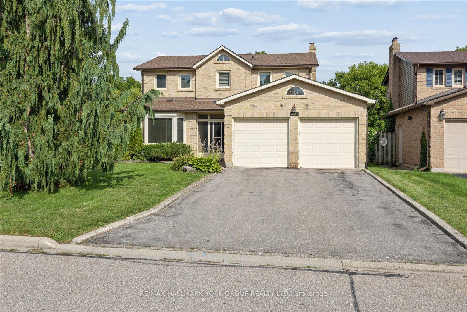 306-erin-trail-newmarket-ontario-n13657118