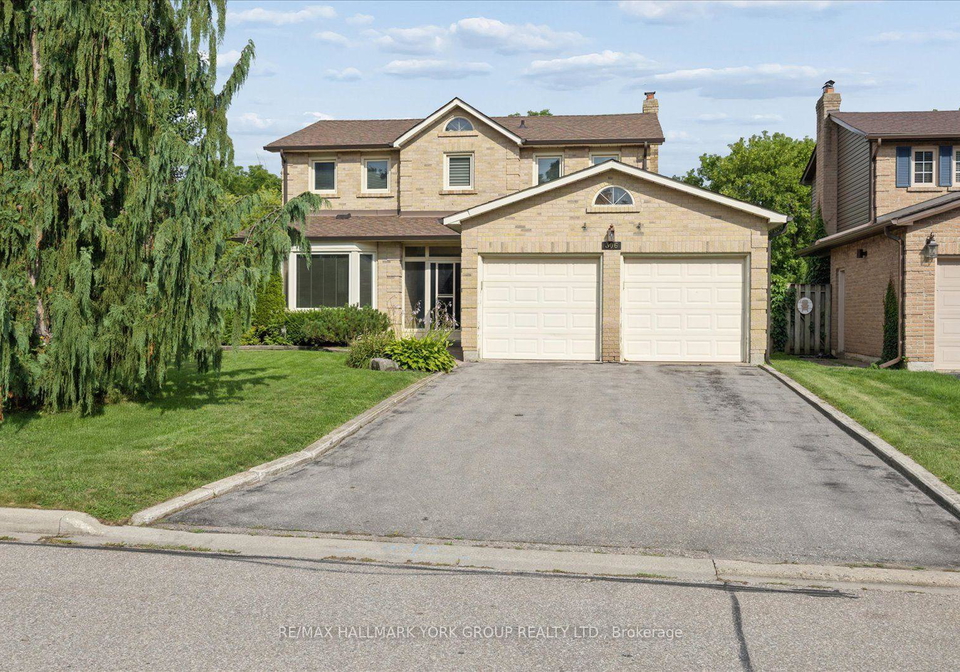 306-erin-trail-newmarket-ontario-n13657118