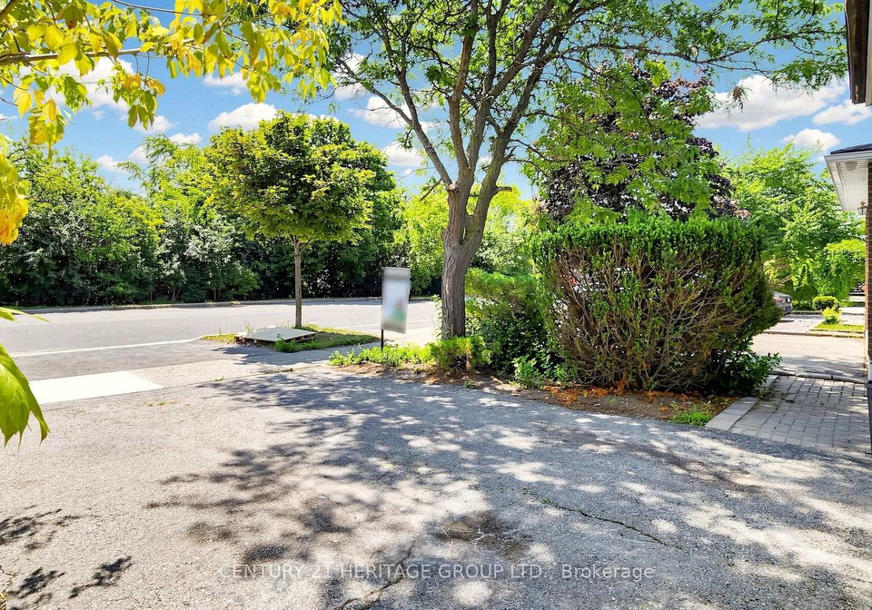 52-lund-street-richmond-hill-ontario-n13657254