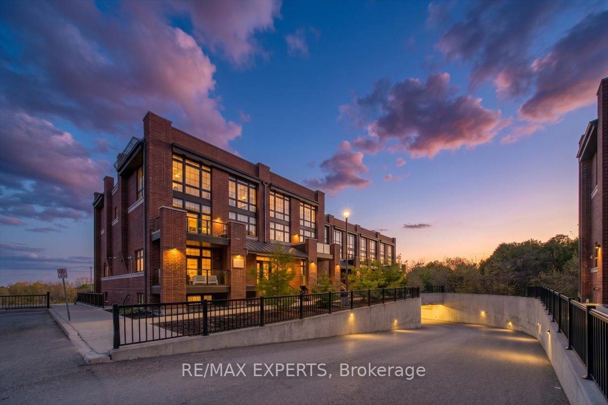 2-linsmore-place-whitchurch-stouffville-ontario-n13657310