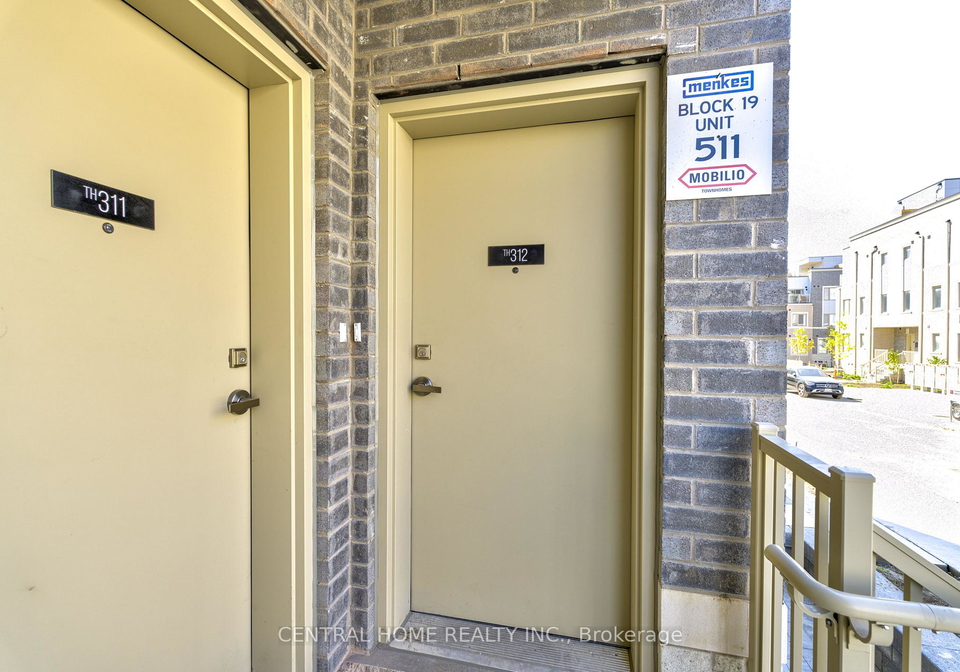 130-honeycrisp-crescent-vaughan-ontario-n13657576