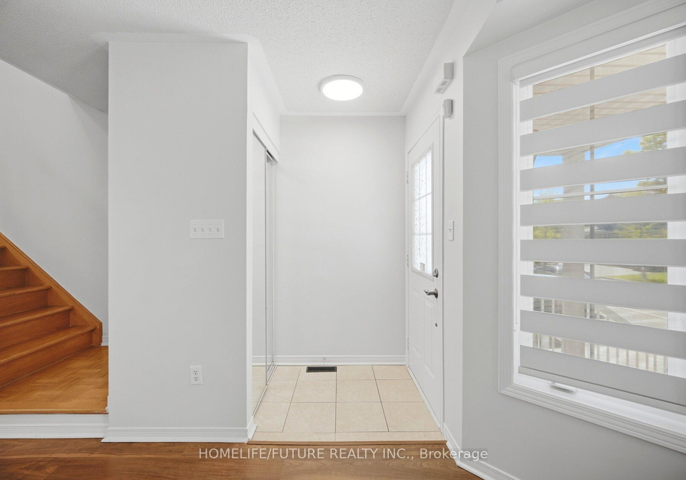32-laurelhurst-crescent-vaughan-ontario-n13657682