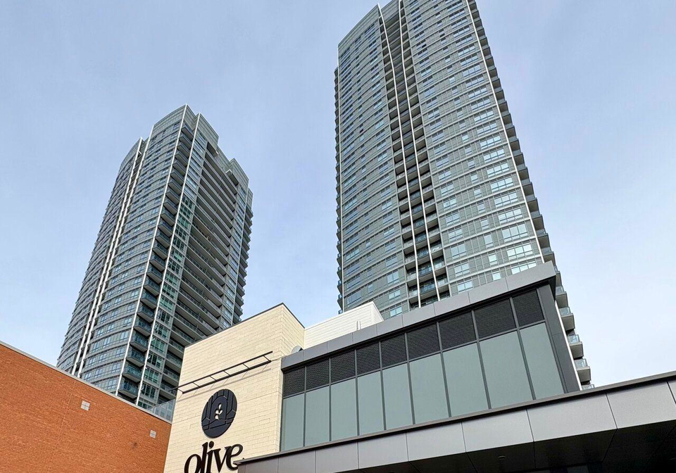30-upper-mall-way-vaughan-ontario-n13657764