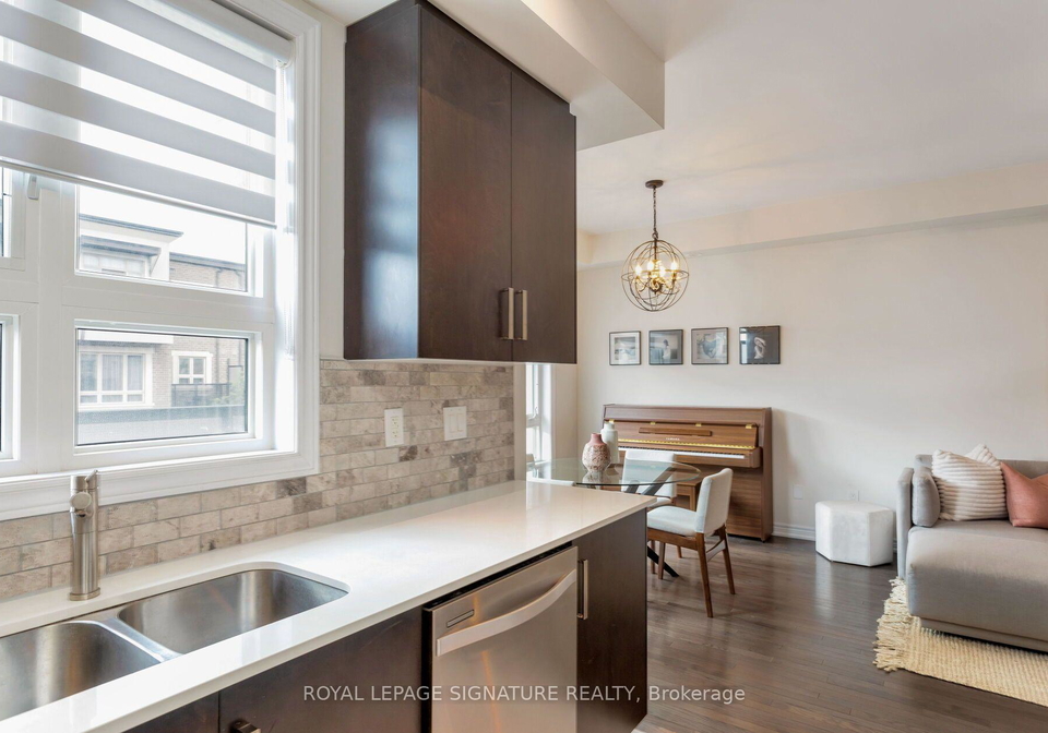 105-kayla-crescent-e-vaughan-ontario-n13657768