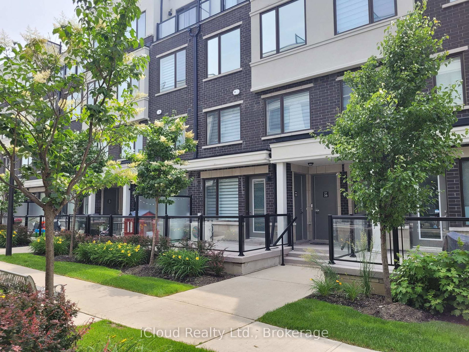 300-alex-gardner-circle-aurora-ontario-n13658022