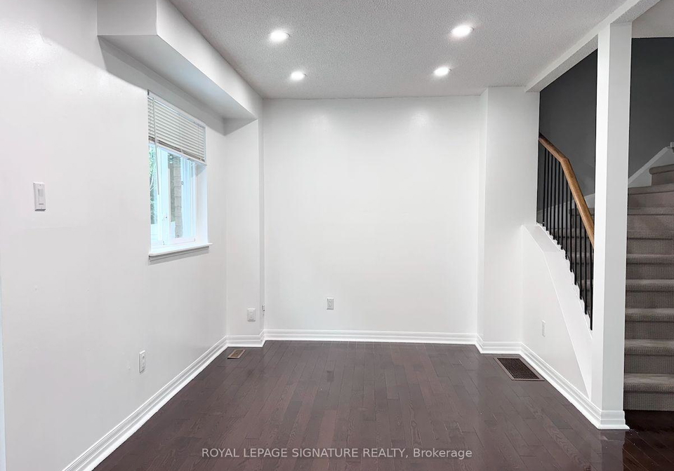 602-gibney-crescent-newmarket-ontario-n13658180