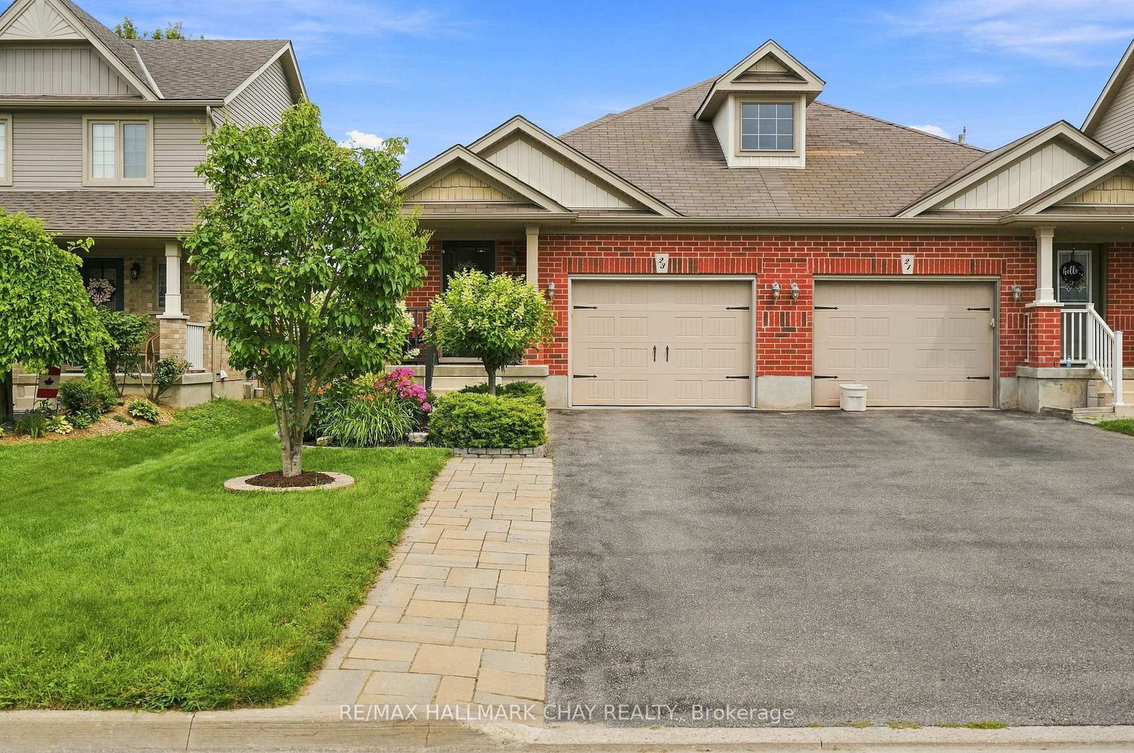 23-banting-crescent-essa-ontario-n13658280