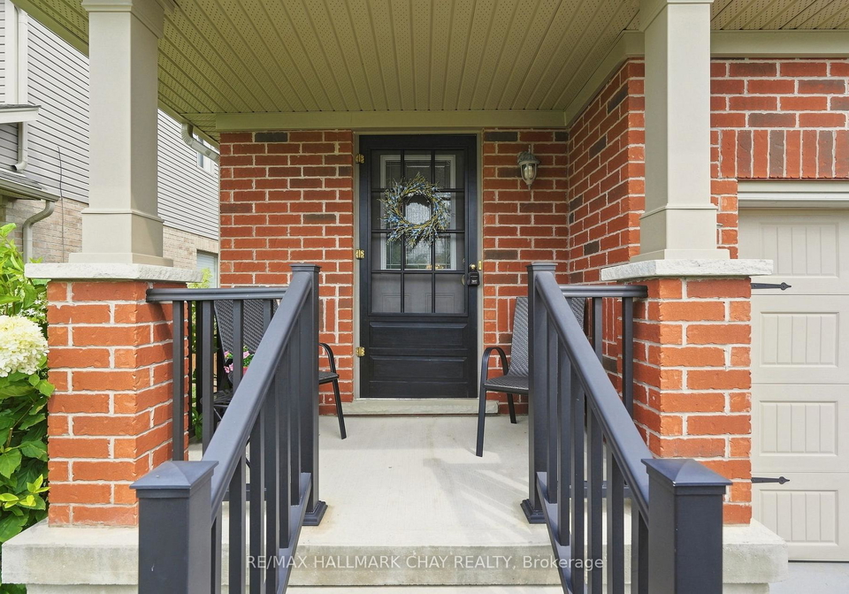 23-banting-crescent-essa-ontario-n13658280