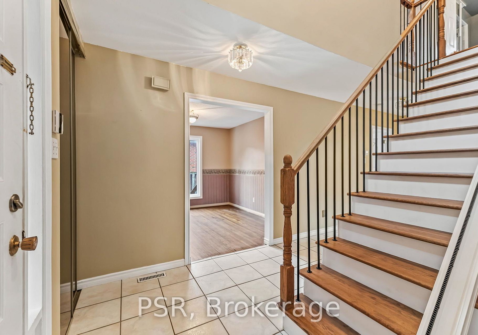 6-lippincott-court-richmond-hill-ontario-n13658790